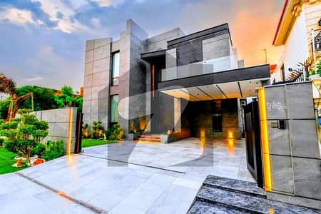 Full Furnitured One Kanal Bungalow Available For Sale Near To Big Park Best Location Walking Distance Form Masjid