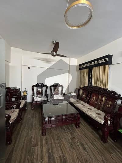 کلفٹن ۔ بلاک 3 کلفٹن,کراچی میں 4 کمروں کا 10 مرلہ فلیٹ 2.2 لاکھ میں کرایہ پر دستیاب ہے۔