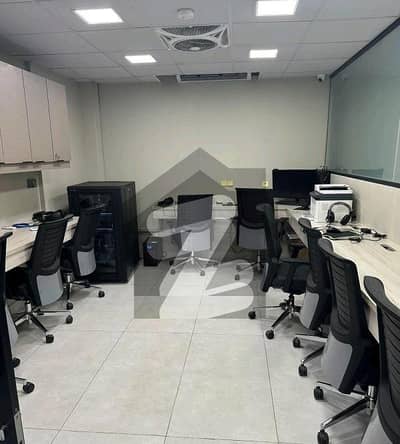 Spacious Prime Location 1300 Square Feet Office Available For Rent In Shahra-E-Faisal