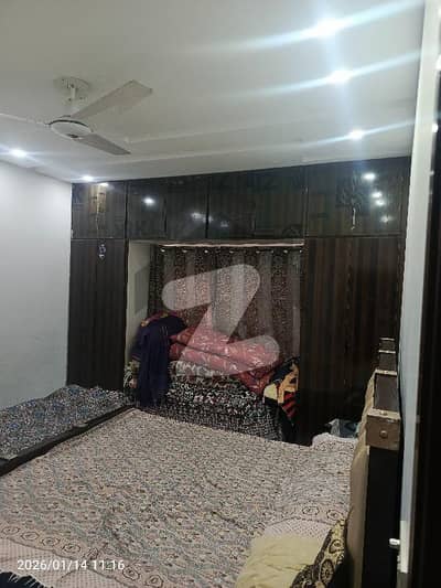 نیسپاک سکیم فیز 3 ڈیفینس روڈ,لاہور میں 5 کمروں کا 10 مرلہ مکان 1.3 لاکھ میں کرایہ پر دستیاب ہے۔