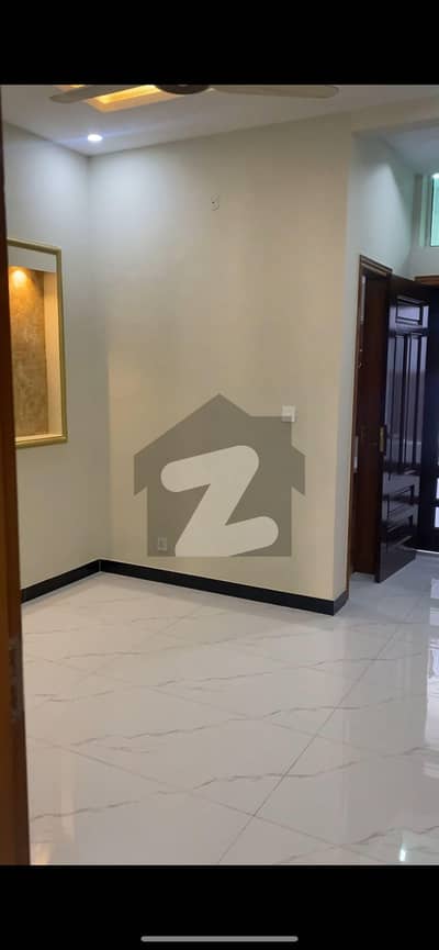 ایف ۔ 10/2 ایف ۔ 10,اسلام آباد میں 1 کنال مکان 20.0 کروڑ میں برائے فروخت۔