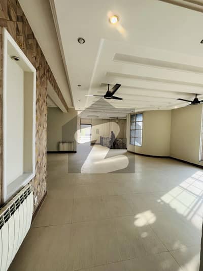 16 Marla House Situated In E-11 For Rent