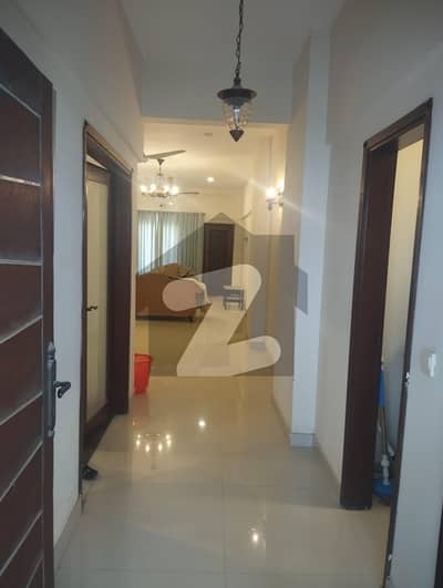 Blue Bell Residency Bath Island  A spacious 3-bedroom apartment available for rent in the prime location of Bath Island, Karachi.  		3 Bedrooms with attached baths 		Drawing & Dining Area 		Powder Room 		Total Area: 2200 Sqft 		Well-maintained build