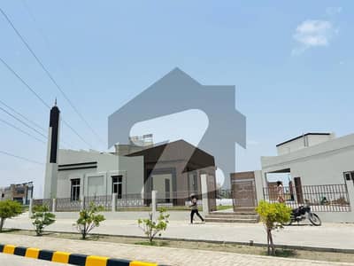 ہالا ناکا حیدر آباد میں 8 مرلہ رہائشی پلاٹ 2.1 کروڑ میں برائے فروخت۔