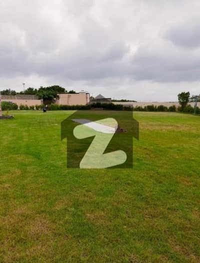 بحریہ ٹاؤن - پریسنٹ 17 بحریہ ٹاؤن کراچی,کراچی میں 2 کنال رہائشی پلاٹ 3.65 کروڑ میں برائے فروخت۔