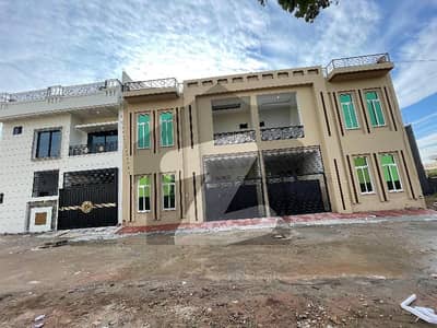 بنی گالہ اسلام آباد میں 4 کمروں کا 5 مرلہ مکان 1.8 کروڑ میں برائے فروخت۔