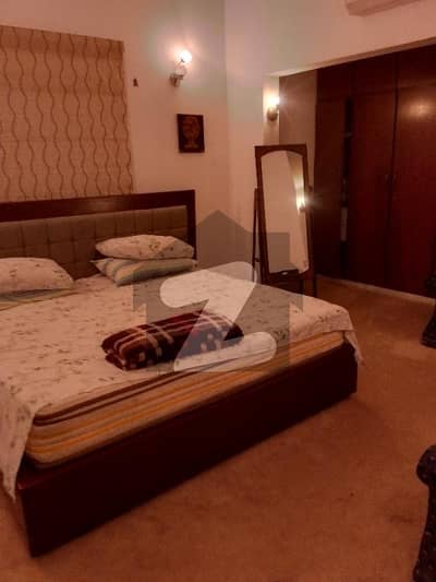 3 BEDROOMS 850 YARDS SPACIOUS UNFURNISHED UPPER PORTION FOR RENT IN PHASE 2