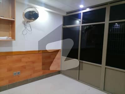 Reserve A Office Of 250 Square Feet Now In Gulshan-E-Iqbal - Block 5