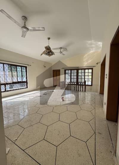 ایف ۔ 10 اسلام آباد میں 5 کمروں کا 1 کنال مکان 4.0 لاکھ میں کرایہ پر دستیاب ہے۔