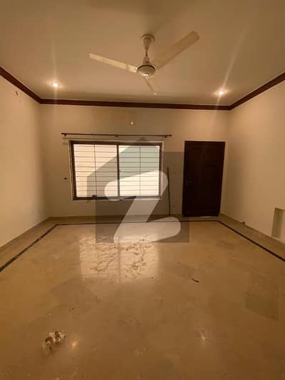 ای ۔ 11 اسلام آباد میں 2 کمروں کا 6 مرلہ فلیٹ 80.0 ہزار میں کرایہ پر دستیاب ہے۔