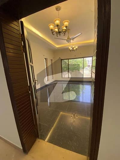 ای ۔ 11 اسلام آباد میں 6 مرلہ مکان 80.0 ہزار میں کرایہ پر دستیاب ہے۔