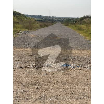 آئی۔12/1 آئی ۔ 12,اسلام آباد میں 8 مرلہ رہائشی پلاٹ 1.65 کروڑ میں برائے فروخت۔