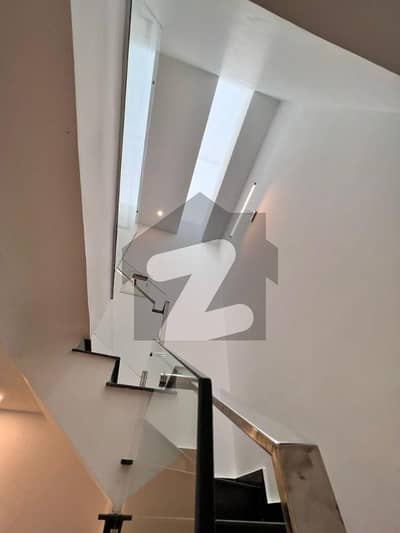 125sq yd Luxury Villa in Ali Block. 3Bedrooms, Drawing, Dining & American Kitchen. 5mins drive from main gate of BTK.