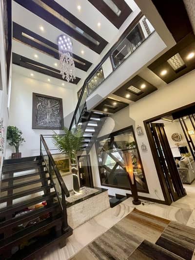 ڈی ایچ اے فیز 6 ڈیفنس (ڈی ایچ اے),لاہور میں 2 کمروں کا 1 کنال بالائی پورشن 1.7 لاکھ میں کرایہ پر دستیاب ہے۔