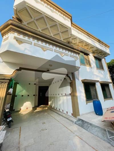 ڈی ایچ اے فیز 5 ڈی ایچ اے ڈیفینس,کراچی میں 5 کمروں کا 1 کنال مکان 4.5 لاکھ میں کرایہ پر دستیاب ہے۔