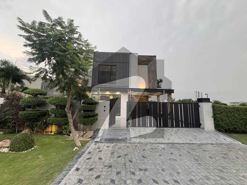 Ultra Modern Bungalow At Prime Location Ultra Modern Bungalow At Prime Location