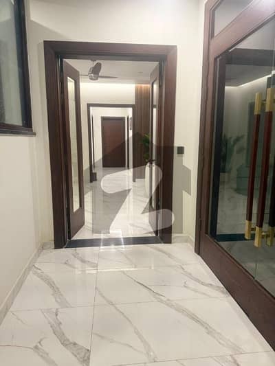 Valencia Housing Society 20 Marla Upper Portion Up For Rent