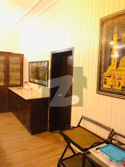 1 Kanal House for Sale Hot Location in Johar Town Lahore.