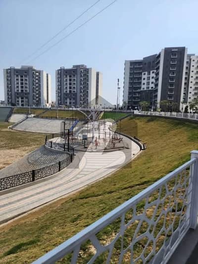 عسکری 11 - سیکٹر ڈی عسکری 11,عسکری,لاہور میں 3 کمروں کا 10 مرلہ فلیٹ 3.6 کروڑ میں برائے فروخت۔