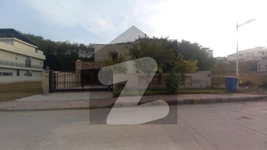 1 KANAL DOUBLE UNIT USED HOUSE FOR SALE OVERSEAS BLOCK