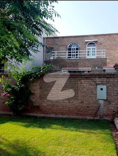 i-8/3.40x80 double story House near kachnar Park ideal location available for sale for more options available