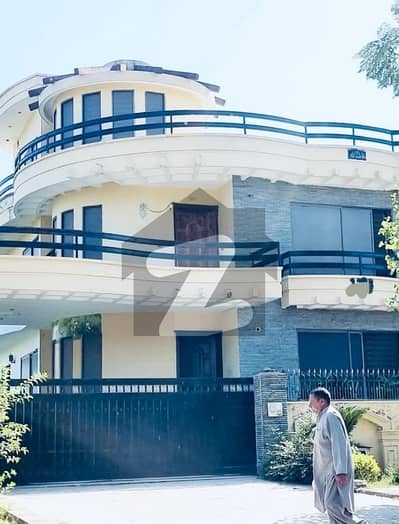 I-8/2. One Kanal. Ground Portion Available For Rent Ideal Location Near Shifa Hospital Near School Near Park Ideal Location