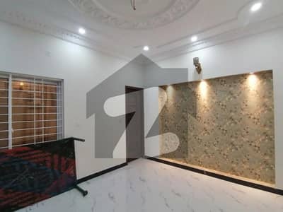 10 Marla House In Stunning Gulshan-E-Ravi - Block C Is Available For Sale