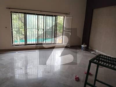 HOUSE FOR RENT IN F-7