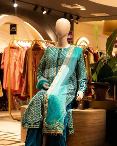 ڈی ایچ اے ڈیفینس فیز 2 ڈی ایچ اے ڈیفینس,اسلام آباد میں 1 مرلہ دکان 1.0 کروڑ میں برائے فروخت۔