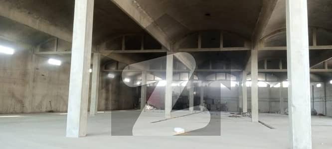 پورٹ قاسم بِن قاسم ٹاؤن,کراچی میں 24 کنال گودام 49.5 لاکھ میں کرایہ پر دستیاب ہے۔