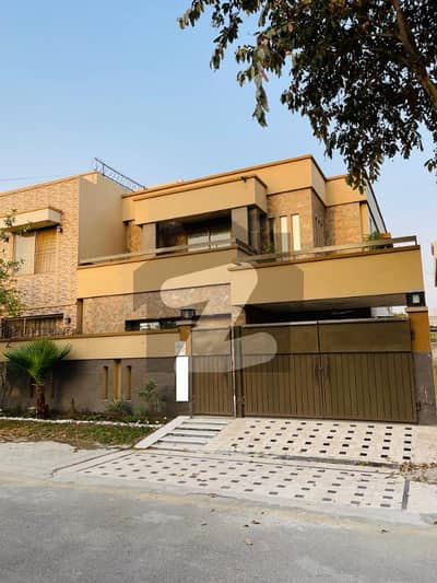 سینٹرل پارک ۔ بلاک جی سینٹرل پارک ہاؤسنگ سکیم,لاہور میں 3 کمروں کا 5 مرلہ مکان 2.4 کروڑ میں برائے فروخت۔