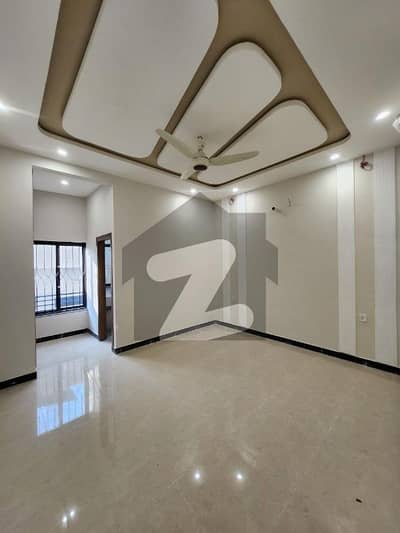 جناح گارڈنز ایف ای سی ایچ ایس,اسلام آباد میں 6 کمروں کا 7 مرلہ مکان 1.2 لاکھ میں کرایہ پر دستیاب ہے۔