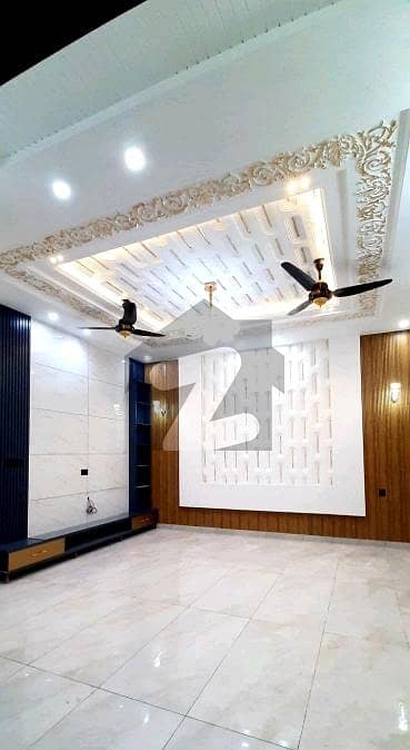 واپڈا ٹاؤن گوجرانوالہ میں 3 کمروں کا 10 مرلہ زیریں پورشن 40.0 ہزار میں کرایہ پر دستیاب ہے۔