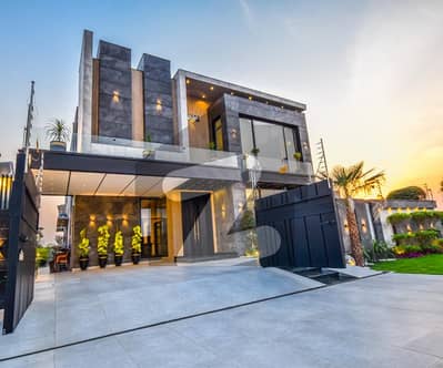 ڈی ایچ اے فیز 7 ڈیفنس (ڈی ایچ اے),لاہور میں 5 کمروں کا 1 کنال مکان 6.86 کروڑ میں برائے فروخت۔