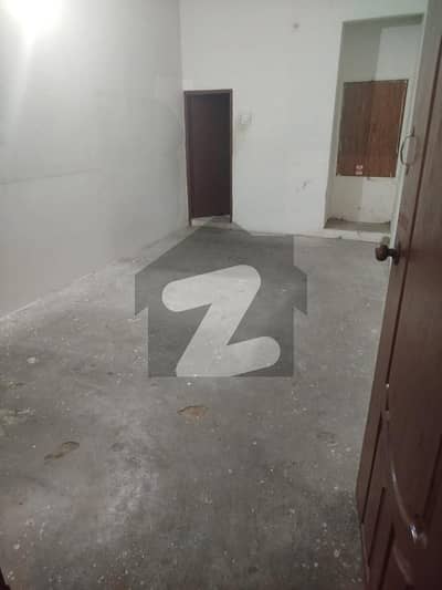 240 Square Yards Upper Portion In Gulshan-e-Iqbal Town Is Available For rent