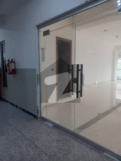 آئی ۔ 8 اسلام آباد میں 1 مرلہ دفتر 1.05 لاکھ میں کرایہ پر دستیاب ہے۔