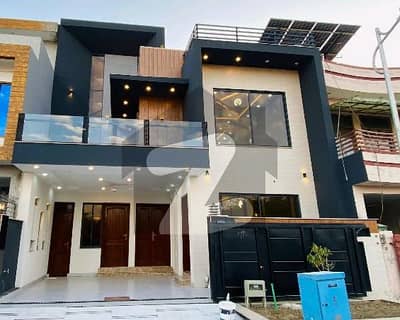 Get An Attractive House In Islamabad Under Rs. 43000000