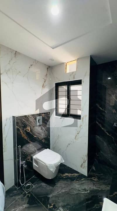 پیراگون سٹی لاہور میں 3 کمروں کا 10 مرلہ بالائی پورشن 65.0 ہزار میں کرایہ پر دستیاب ہے۔