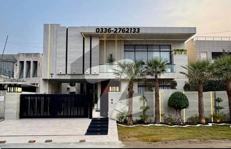 -Kanal Most Luxuries & Expensive House For Sale In Valencia Town  Note: Attached are original pictures of the actual house  5 Perfectly Sized Bedrooms  6 Stylish Bathrooms  2 Fully Equipped Kitchens  2 Spacious TV Lounges  5 Car Parking space  Drawing & Dining Rooms  Double Highted Lobby   For Visit & More Info Call 0331-6667572