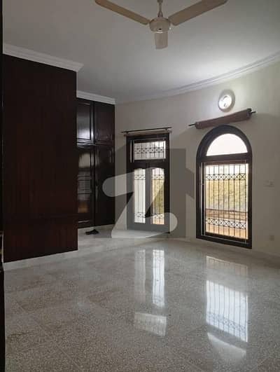 Beautiful Upper Portion for Rent G-11 Islamabad