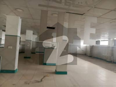 بلیو ایریا اسلام آباد میں 13 مرلہ دفتر 6.6 لاکھ میں کرایہ پر دستیاب ہے۔