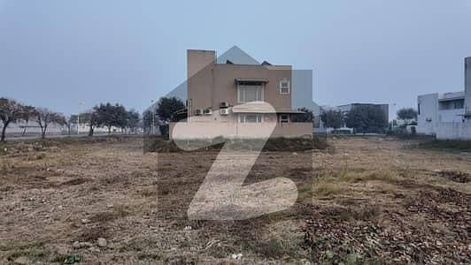 بحریہ ٹاؤن فیز 8 ۔ بلاک پی بحریہ ٹاؤن فیز 8,بحریہ ٹاؤن راولپنڈی,راولپنڈی میں 1 کنال رہائشی پلاٹ 1.35 کروڑ میں برائے فروخت۔