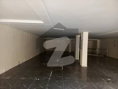 بلیو ایریا اسلام آباد میں 15 مرلہ دکان 15.0 لاکھ میں کرایہ پر دستیاب ہے۔