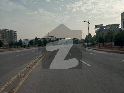 10 marla solid land plot available for sale back open in sector J