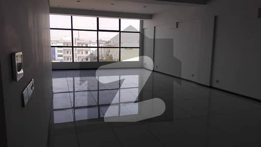 ڈی ایچ اے فیز 7 ڈی ایچ اے ڈیفینس,کراچی میں 1 کمرے کا 5 مرلہ دفتر 3.64 کروڑ میں برائے فروخت۔