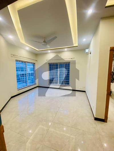 1 Kanal Full House For Rent