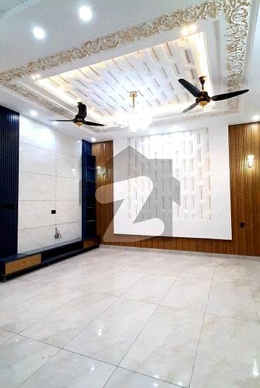 سٹی ہاؤسنگ سوسائٹی گوجرانوالہ میں 5 کمروں کا 10 مرلہ مکان 1.15 لاکھ میں کرایہ پر دستیاب ہے۔