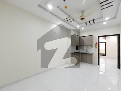 بحریہ ٹاؤن فیز 8 بحریہ ٹاؤن راولپنڈی,راولپنڈی میں 1 کمرے کا 3 مرلہ فلیٹ 68.0 لاکھ میں برائے فروخت۔