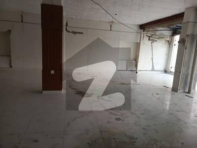 ایف ۔ 7 مرکز ایف ۔ 7,اسلام آباد میں 6 مرلہ دفتر 4.5 لاکھ میں کرایہ پر دستیاب ہے۔