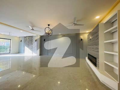 بحریہ انکلیو - سیکٹر جے بحریہ انکلیو,بحریہ ٹاؤن,اسلام آباد میں 5 کمروں کا 12 مرلہ مکان 2.0 لاکھ میں کرایہ پر دستیاب ہے۔